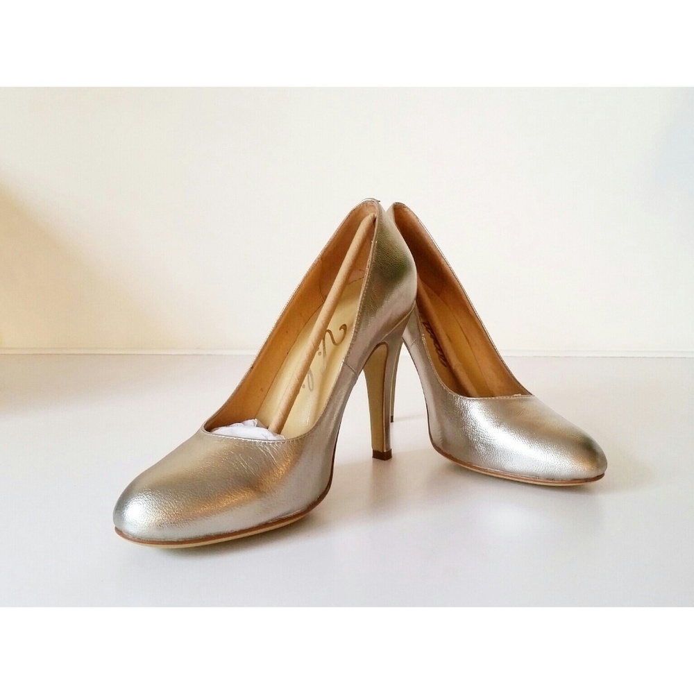 Gold / Silver Leather High Heeled Pumps (size 5)